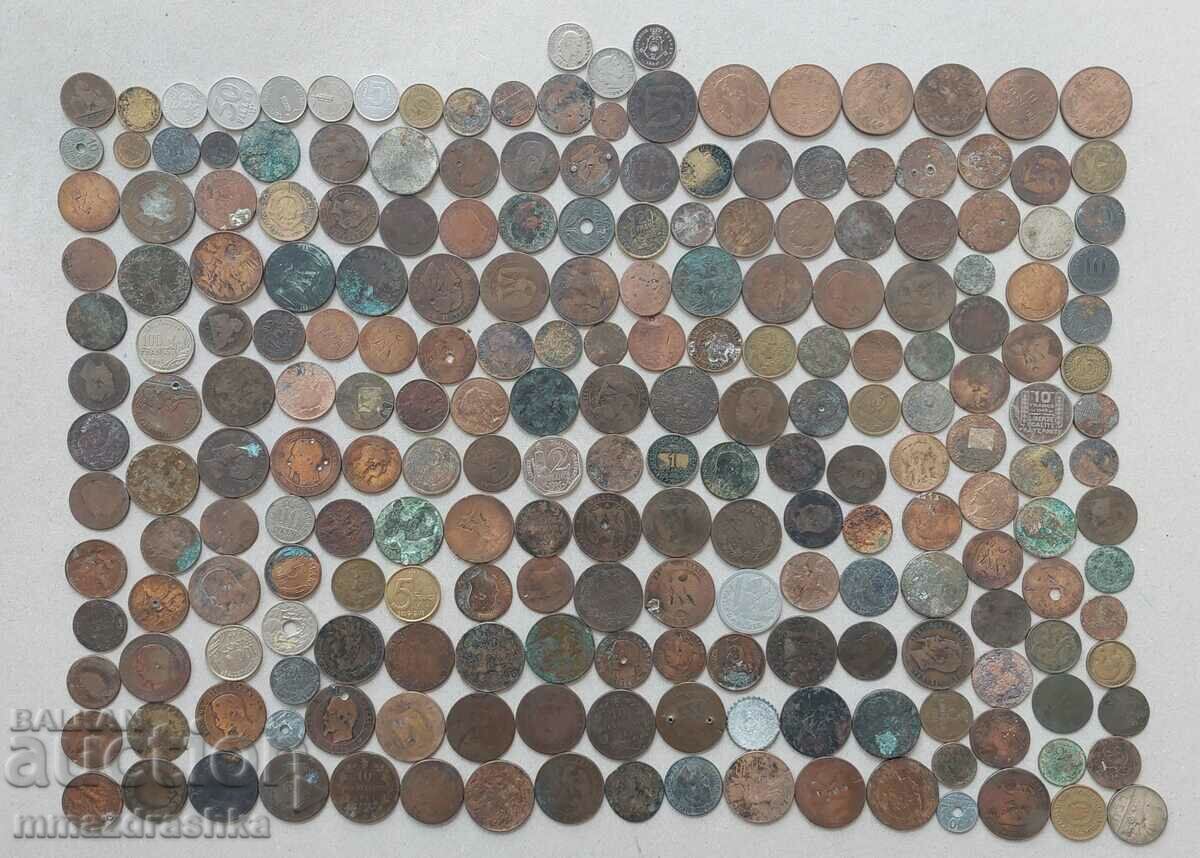 Collected lot of over 200 old coins