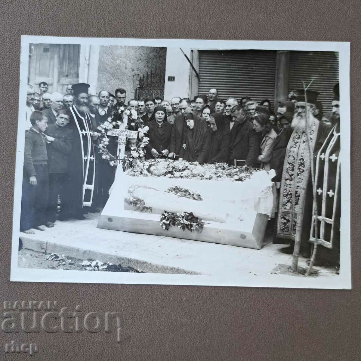 Funeral priest priests great old photography photo