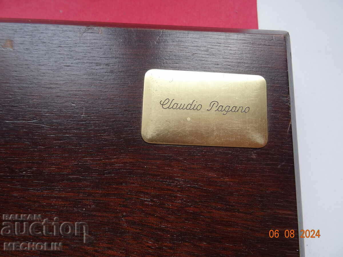OLD BOX FOR 12 COINS claudio pagano with price 50.00 BGN | € 25.56 OLD BOX FOR 12 COINS claudio pagano with price 50.00 BGN | € 25.56