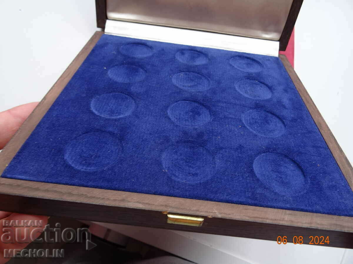 OLD BOX FOR 12 COINS claudio pagano - 7 OLD BOX FOR 12 COINS claudio pagano - 7