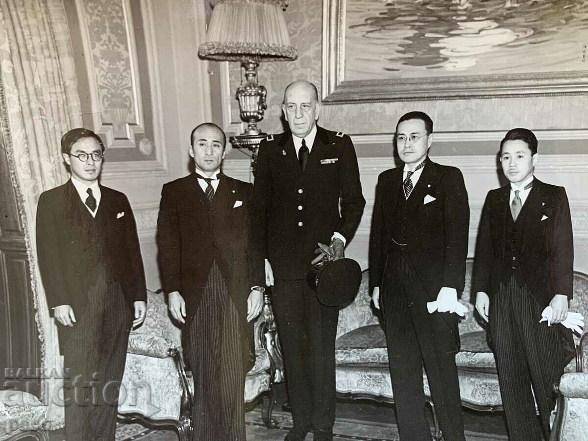 Manchuria /Manjukuo Manzhou-Go/ Minister old photo with price 20.00 BGN | € 10.23 Manchuria /Manjukuo Manzhou-Go/ Minister old photo with price 20.00 BGN | € 10.23