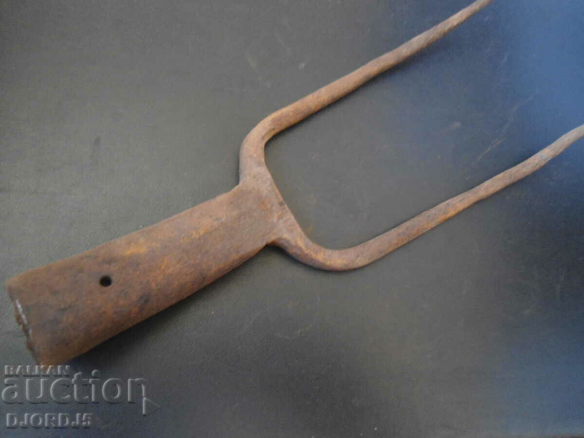 Lamă veche agricolă cu preț 5.00 BGN | € 2.56 Lamă veche agricolă cu preț 5.00 BGN | € 2.56