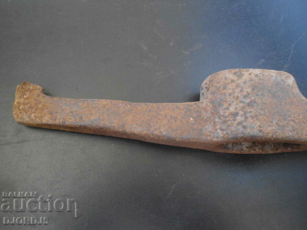 An old instrument with price 10.00 BGN | € 5.11 An old instrument with price 10.00 BGN | € 5.11