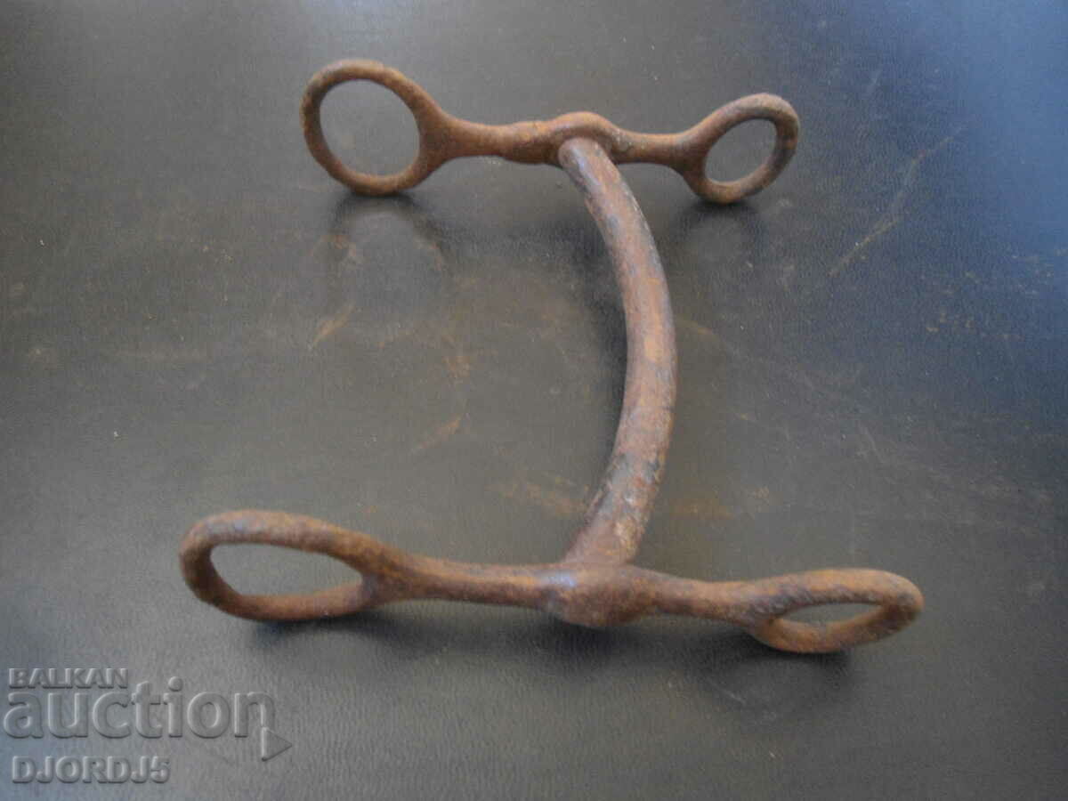 Old bridle with price 4.00 BGN | € 2.05 Old bridle with price 4.00 BGN | € 2.05
