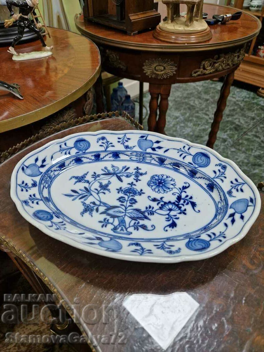 Antique collectible Meissen porcelain platter with price 198.00 BGN | € 101.24 Antique collectible Meissen porcelain platter with price 198.00 BGN | € 101.24