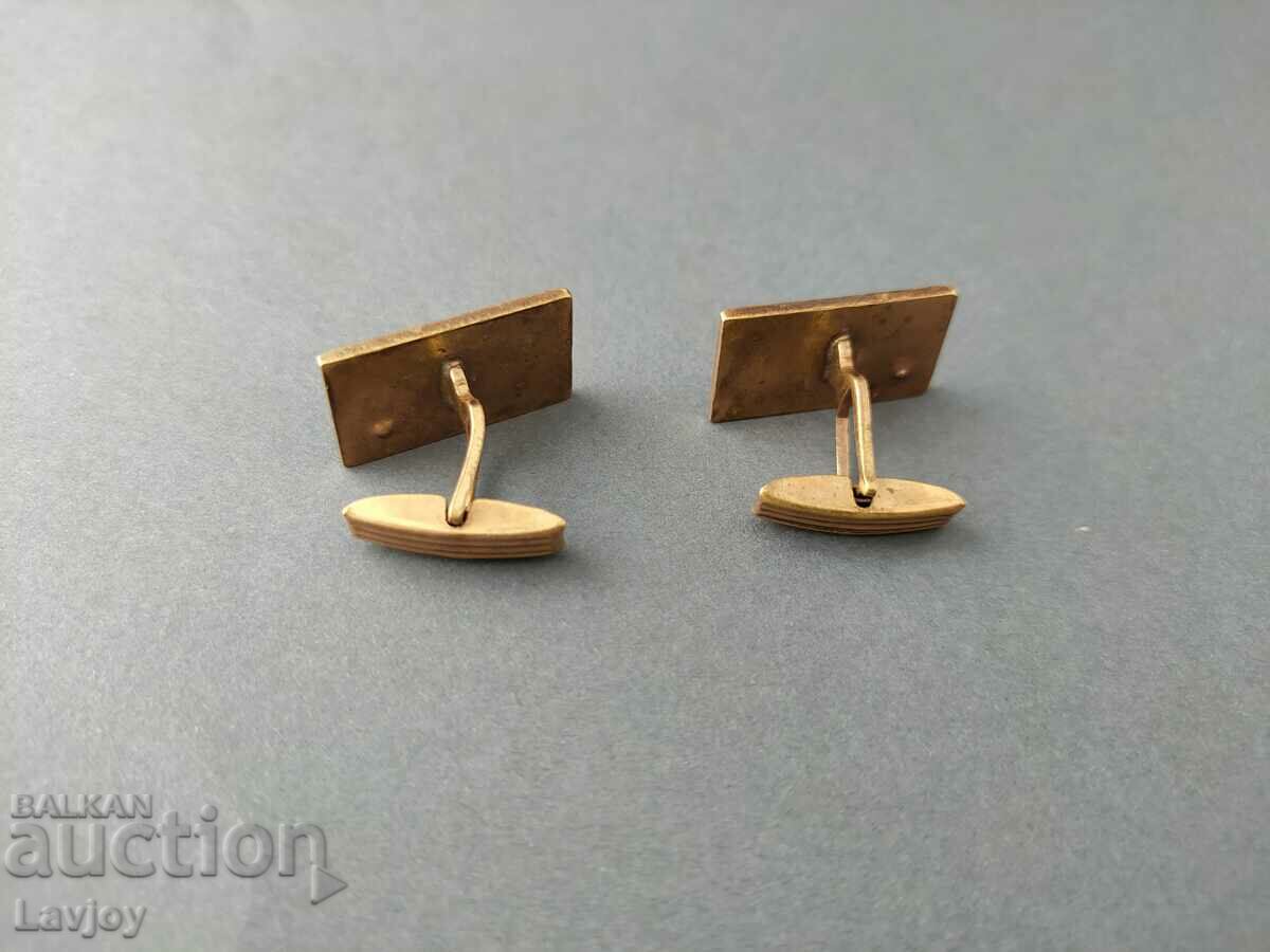 Auction Gold-plated cufflinks Auction Gold-plated cufflinks