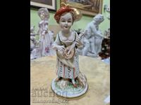 Unter Weiss Bach collectible antique figure