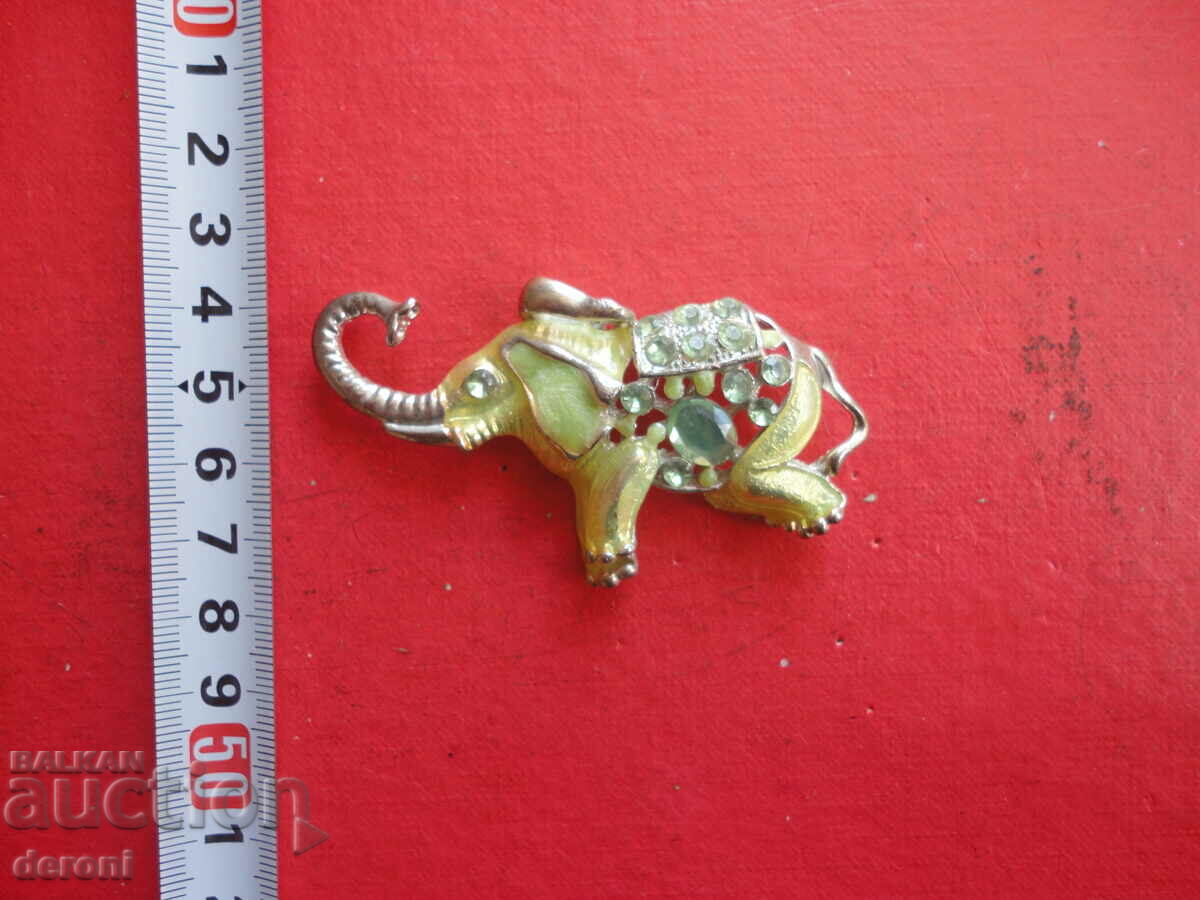 Great elephant locket with stones and enamel with price 10.00 BGN | € 5.11 Great elephant locket with stones and enamel with price 10.00 BGN | € 5.11