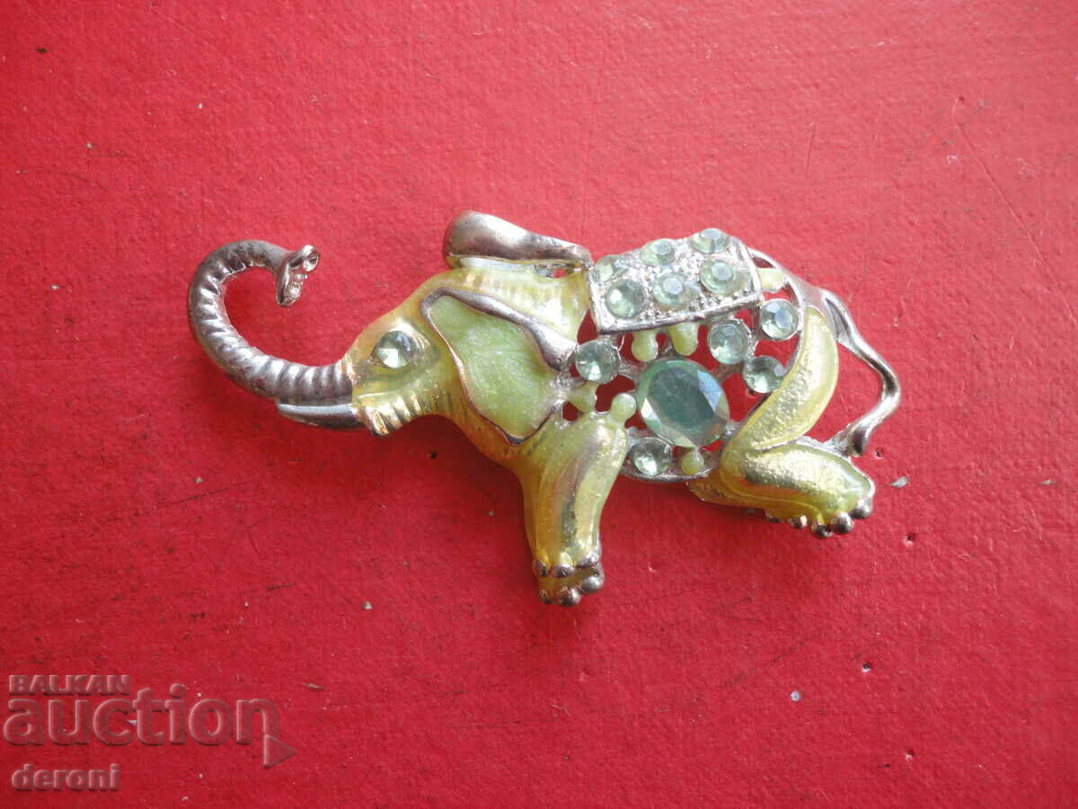 Auction Great elephant locket with stones and enamel Auction Great elephant locket with stones and enamel