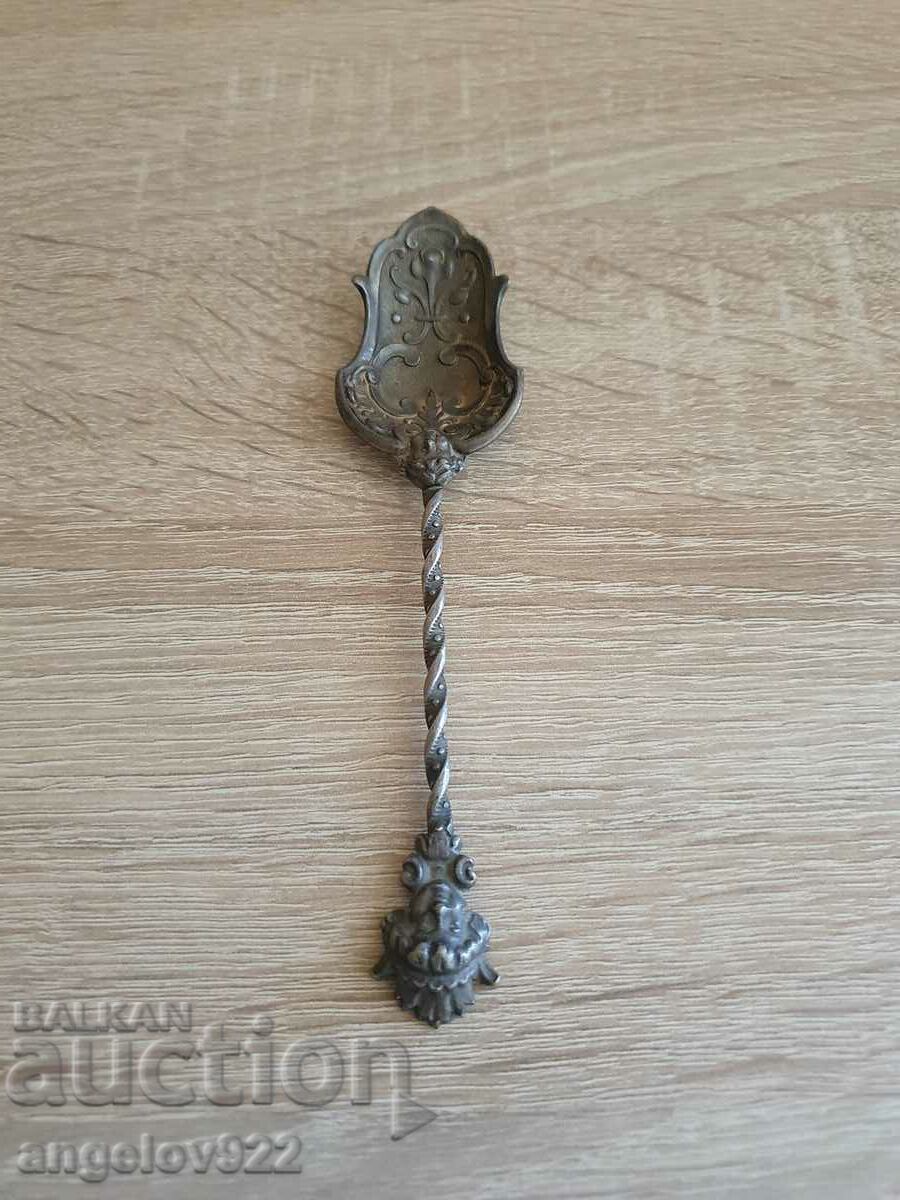 A collector's spoon!