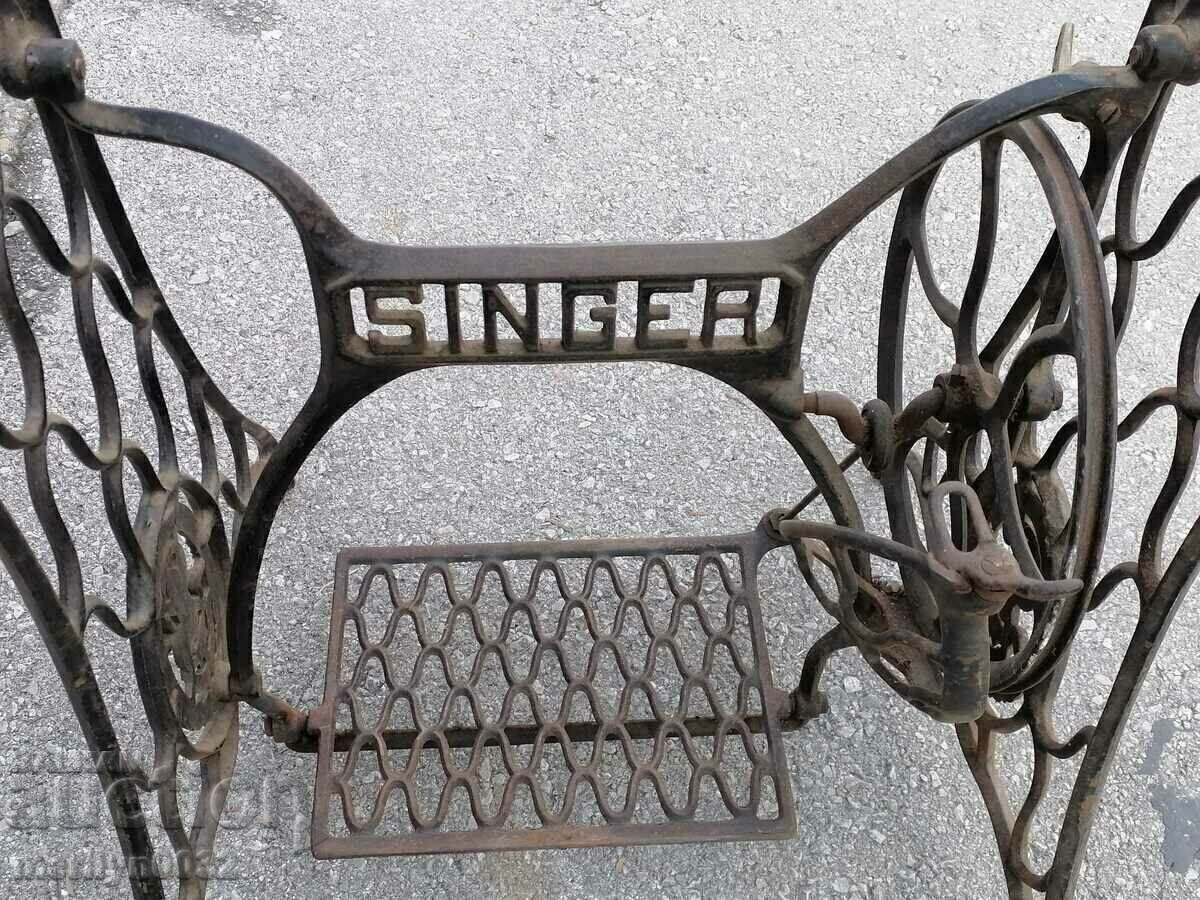 Picioare în formă de suport din fontă Mașină de cusut Singer 70/55/47 cm - 6 Picioare în formă de suport din fontă Mașină de cusut Singer 70/55/47 cm - 6