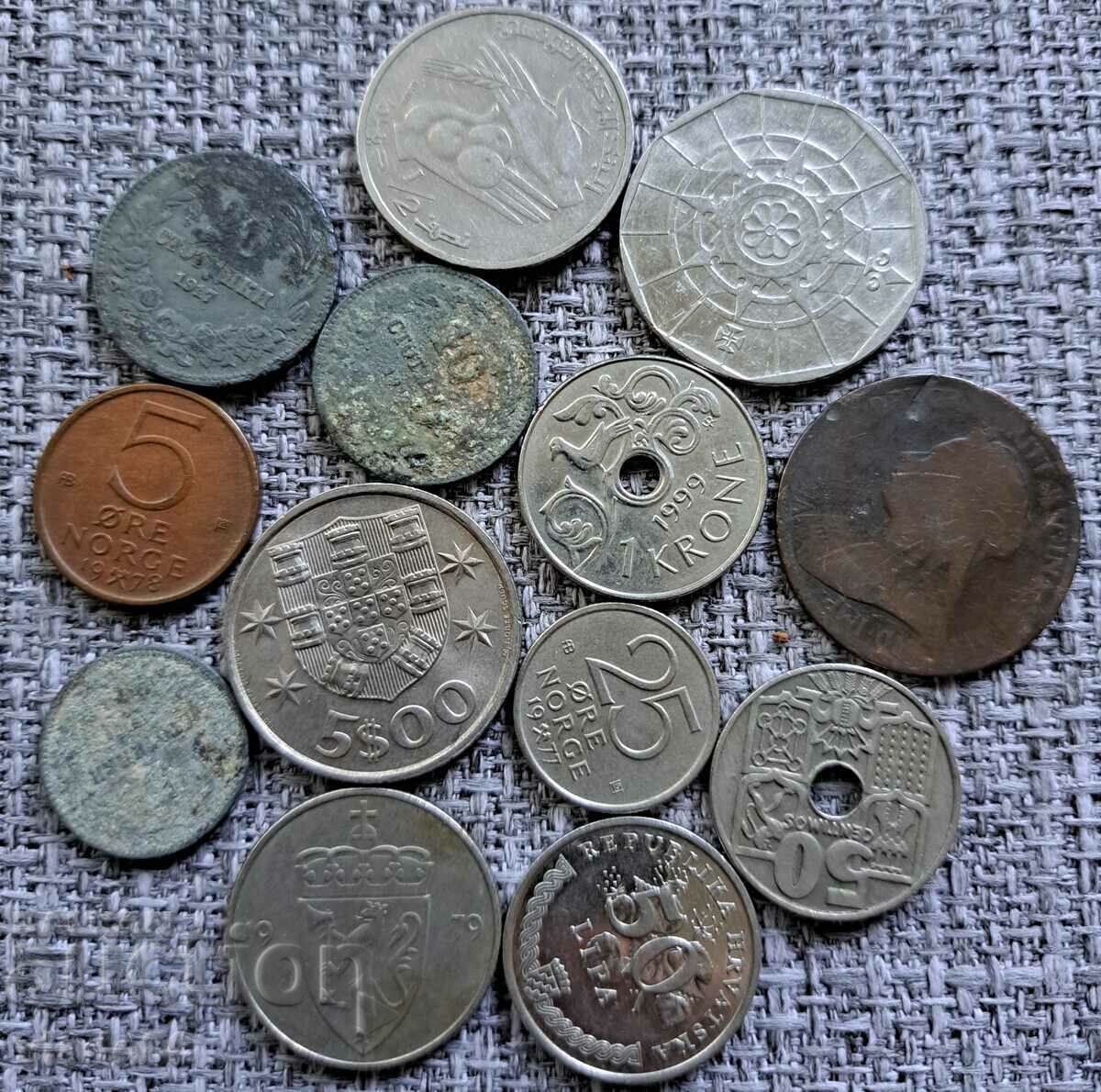 Lot of Bulgarian and foreign coins