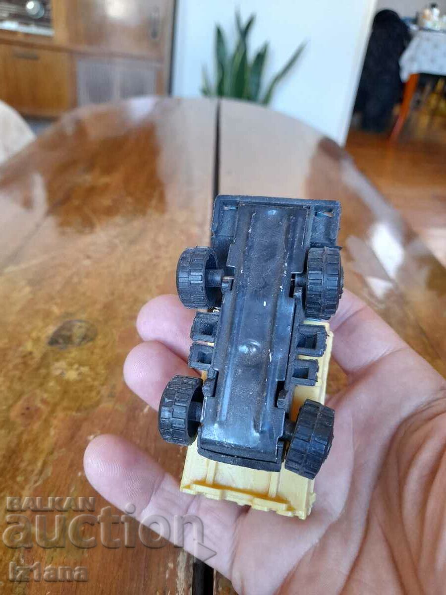 Old MIR truck - 6 Old MIR truck - 6