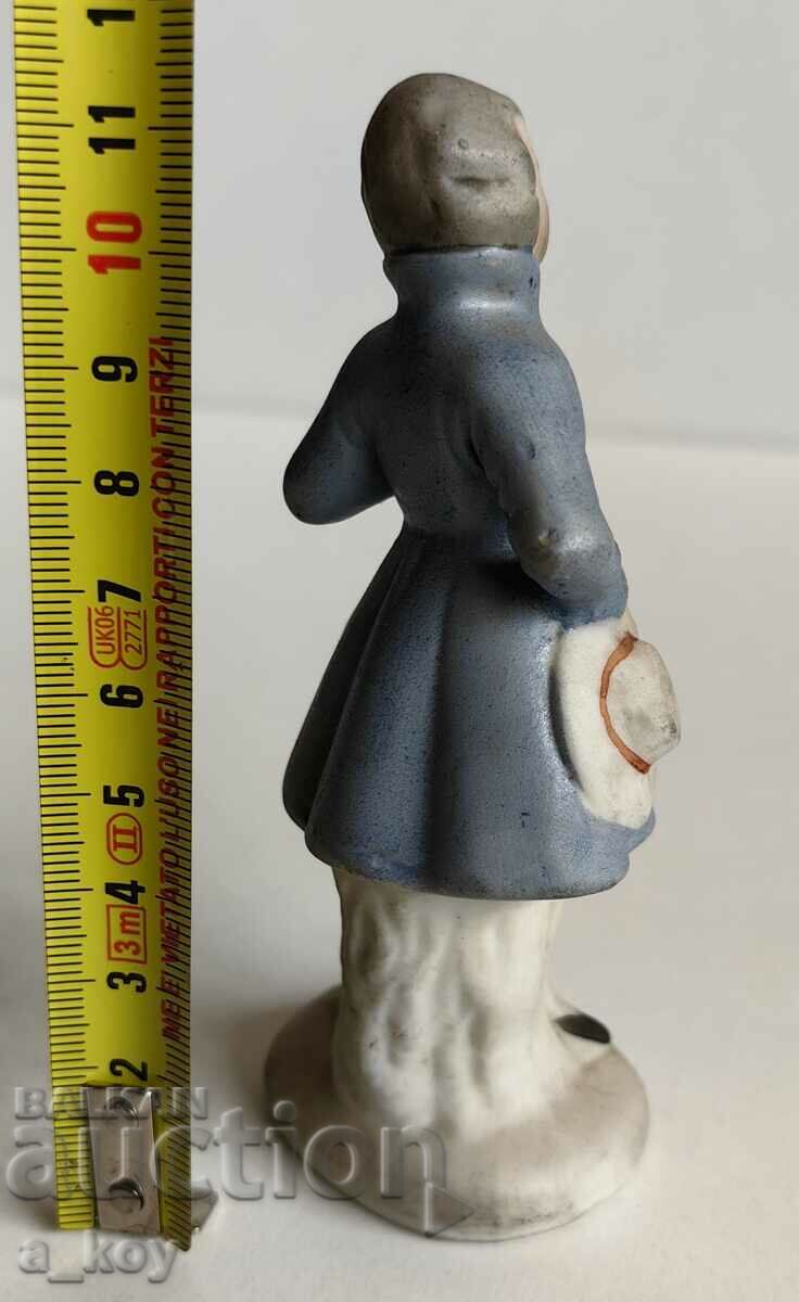 PORCELAIN STATUETTE FIGURE MAN HEALTHY with price 9.00 BGN | € 4.60 PORCELAIN STATUETTE FIGURE MAN HEALTHY with price 9.00 BGN | € 4.60