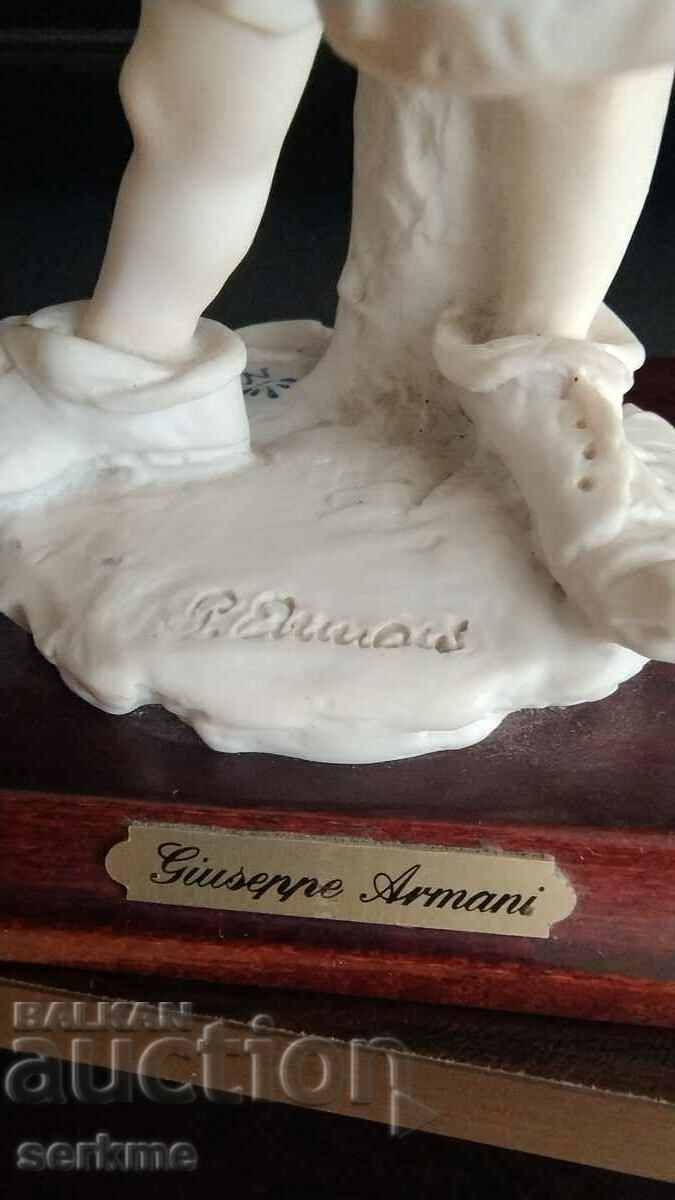 Porcelain figure - 5 Porcelain figure - 5