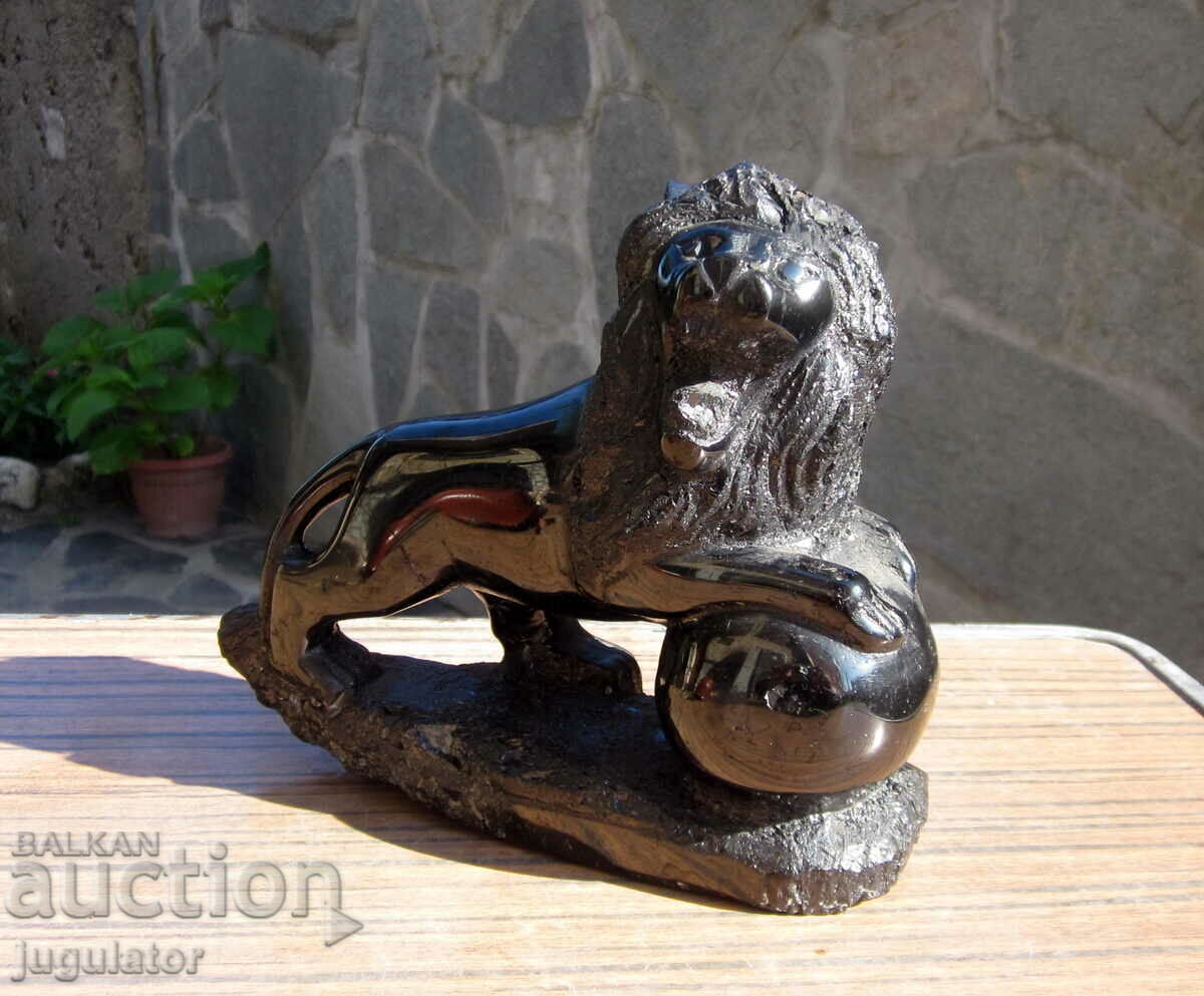old natural anthracite lion statuette figure with price 45.00 BGN | € 23.01 old natural anthracite lion statuette figure with price 45.00 BGN | € 23.01