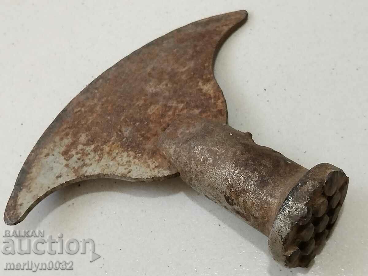 Auction Old hatchet satyr ax without sap Auction Old hatchet satyr ax without sap
