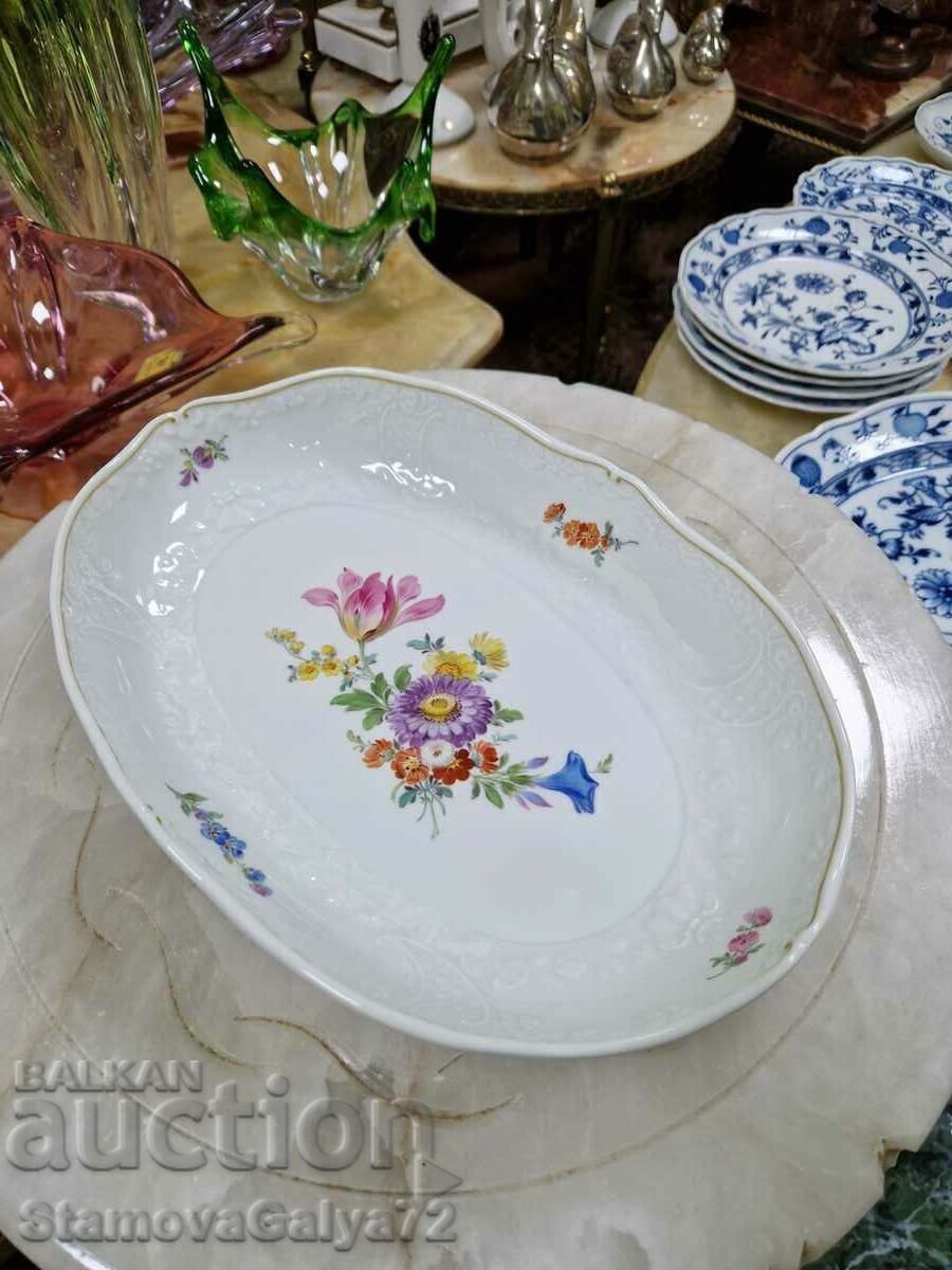 Стара рядка порцеланова антикварна чиния Meissen с цена € 153.39 | 300.00 лв. Стара рядка порцеланова антикварна чиния Meissen с цена € 153.39 | 300.00 лв.