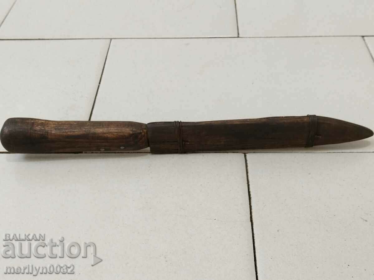 Auction Old hand-forged knife with kaniya, karakulak blade Auction Old hand-forged knife with kaniya, karakulak blade