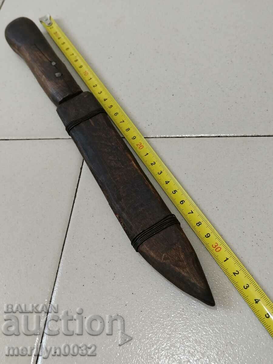 Delivery of Old hand-forged knife with kaniya, karakulak blade Delivery of Old hand-forged knife with kaniya, karakulak blade