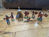 Old figurines of Indian soldiers. Rubber GDR 70-80