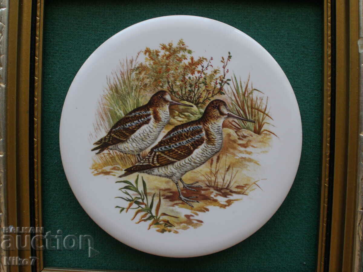 Licitație Panou de perete antic, din ceramică, tema vânătorii - „Snipes”. Licitație Panou de perete antic, din ceramică, tema vânătorii - „Snipes”.