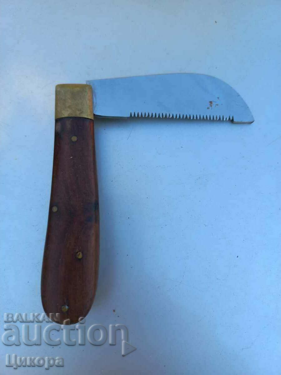 OLD POCKET KNIFE SAGIMEX FOLDING LEG SERRATED with price 80.00 BGN | € 40.90 OLD POCKET KNIFE SAGIMEX FOLDING LEG SERRATED with price 80.00 BGN | € 40.90