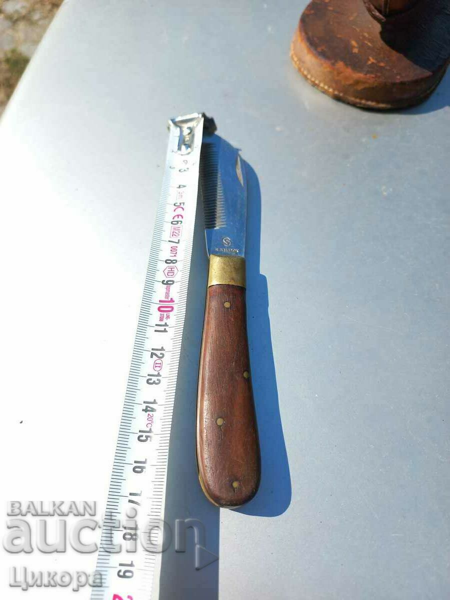 Delivery of OLD POCKET KNIFE SAGIMEX FOLDING LEG SERRATED Delivery of OLD POCKET KNIFE SAGIMEX FOLDING LEG SERRATED