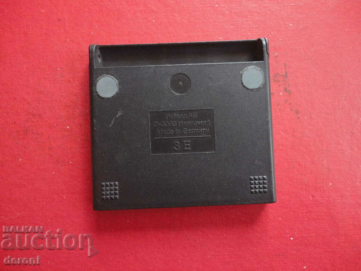 Delivery of Pelikan stamp ink pad Delivery of Pelikan stamp ink pad