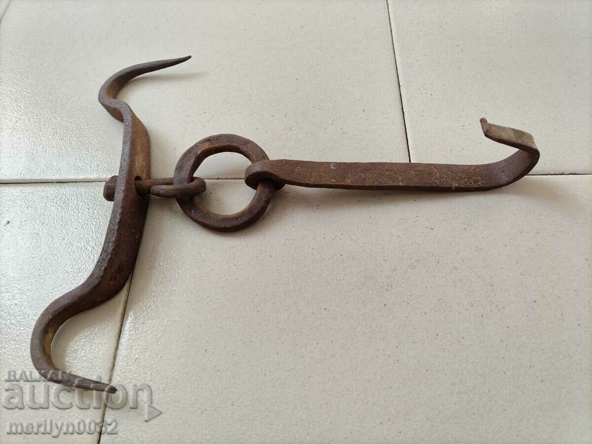 Auction Antique Wrought Iron Hook, Double Hook Auction Antique Wrought Iron Hook, Double Hook
