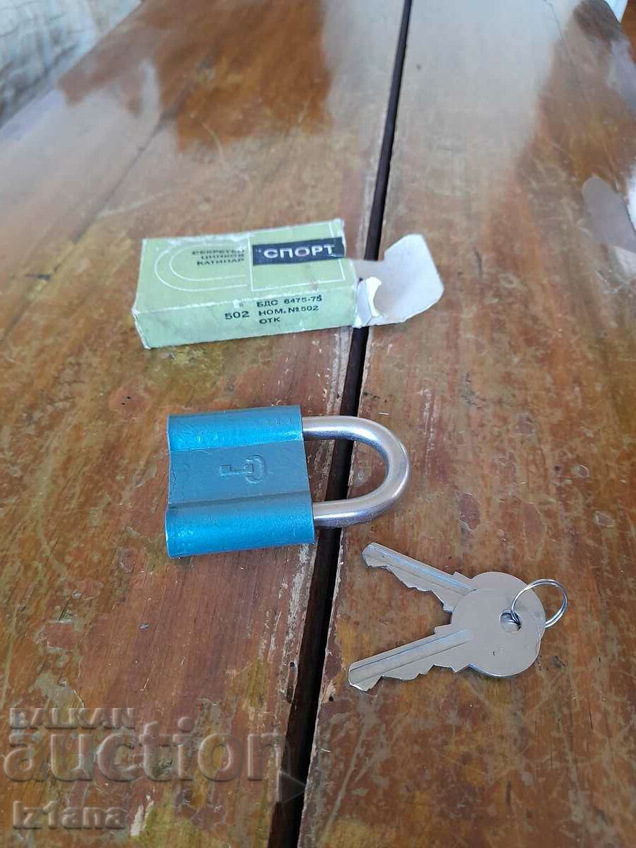 Old padlock Sport with price 22.00 BGN | € 11.25 Old padlock Sport with price 22.00 BGN | € 11.25