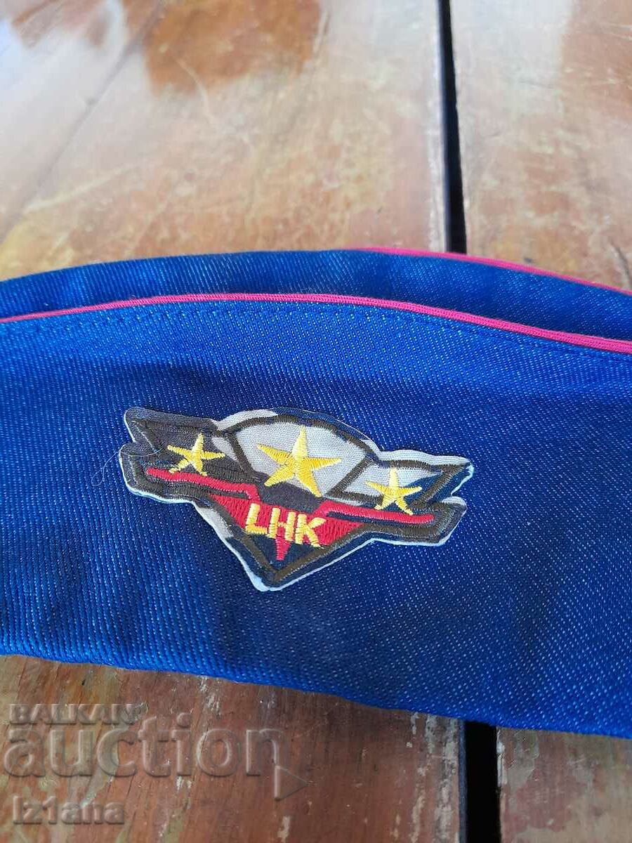 Παλιό στρατιωτικό καπέλο, καπέλο με τιμή 37.00 BGN | € 18.92