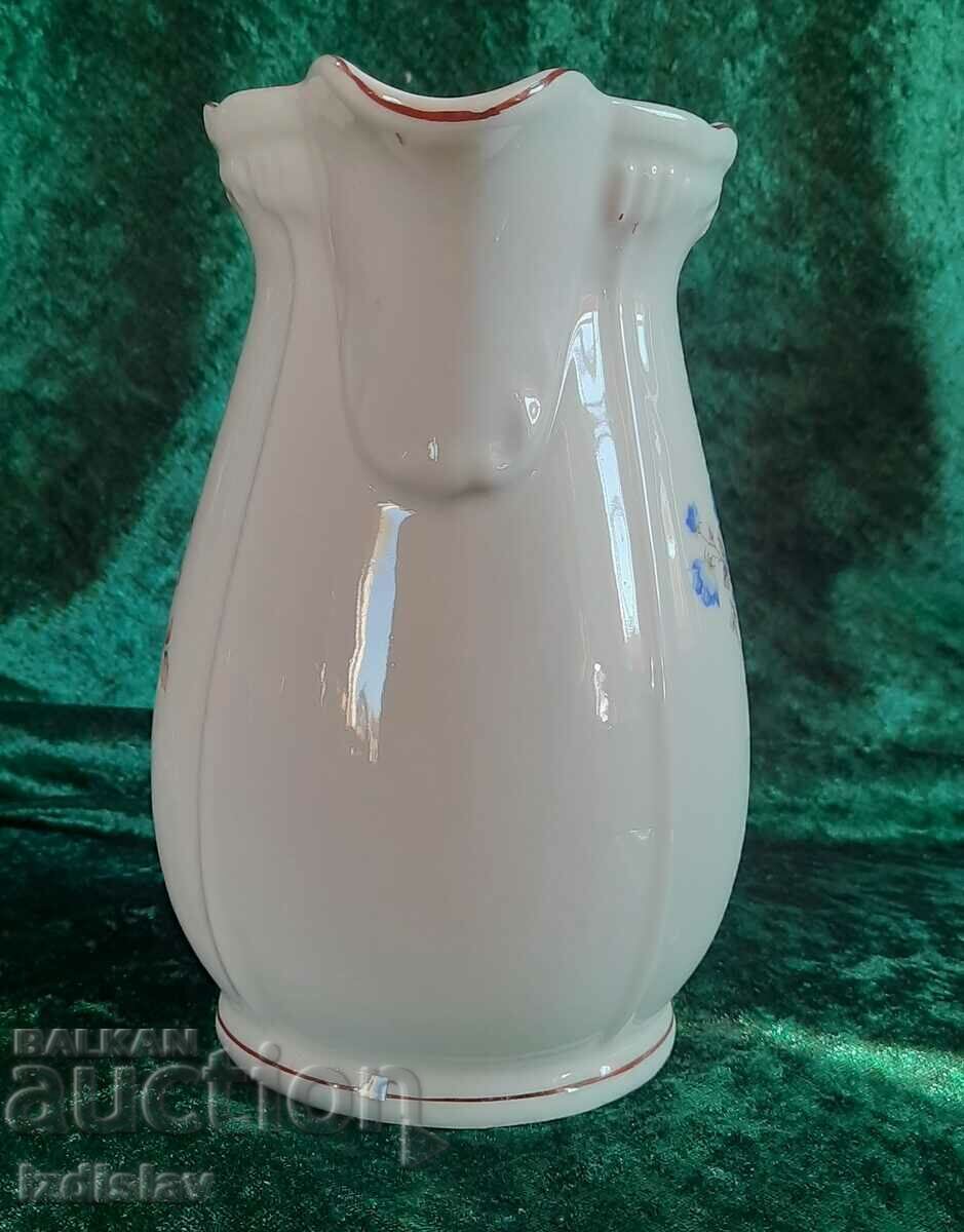 Delivery of Porcelain Bulgarian jug Delivery of Porcelain Bulgarian jug
