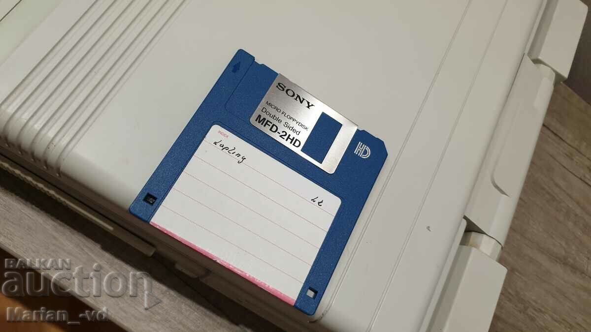 Παράδοση Vintage συλλεκτικός φορητός υπολογιστής Rein M5 με οθόνη LC Παράδοση Vintage συλλεκτικός φορητός υπολογιστής Rein M5 με οθόνη LC