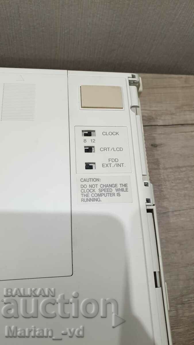 Vintage συλλεκτικός φορητός υπολογιστής Rein M5 με οθόνη LC - 7 Vintage συλλεκτικός φορητός υπολογιστής Rein M5 με οθόνη LC - 7