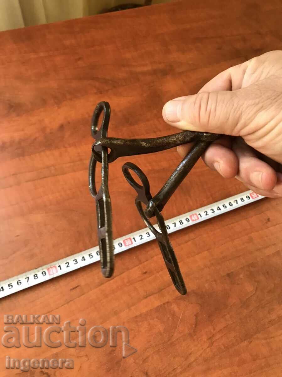 Livrarea Căpăstru antic forjat manual Livrarea Căpăstru antic forjat manual