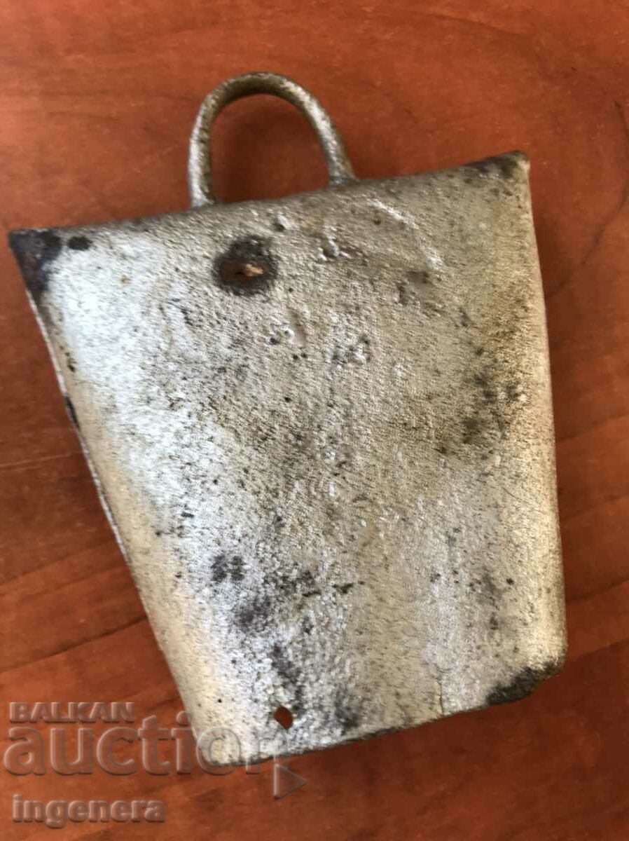 Auction BOY CHAN THUMBELEK BELL Auction BOY CHAN THUMBELEK BELL