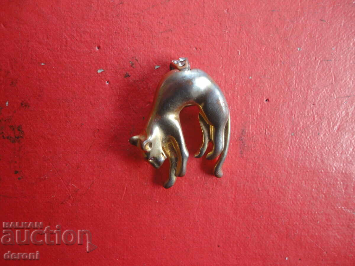 Gold Plated Puma 44 Medallion Brooch with price 10.00 BGN | € 5.11 Gold Plated Puma 44 Medallion Brooch with price 10.00 BGN | € 5.11