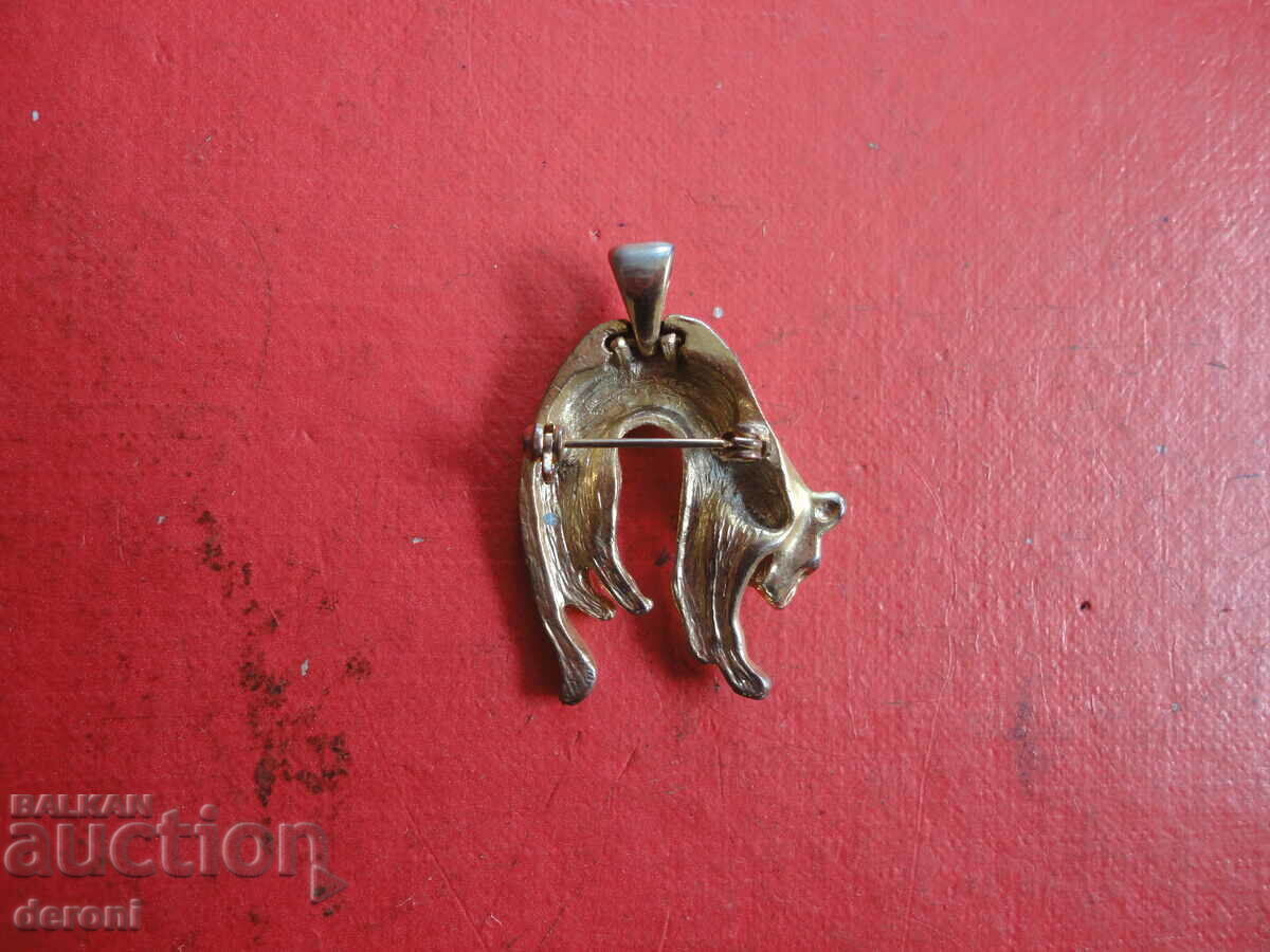 Delivery of Gold Plated Puma 44 Medallion Brooch Delivery of Gold Plated Puma 44 Medallion Brooch