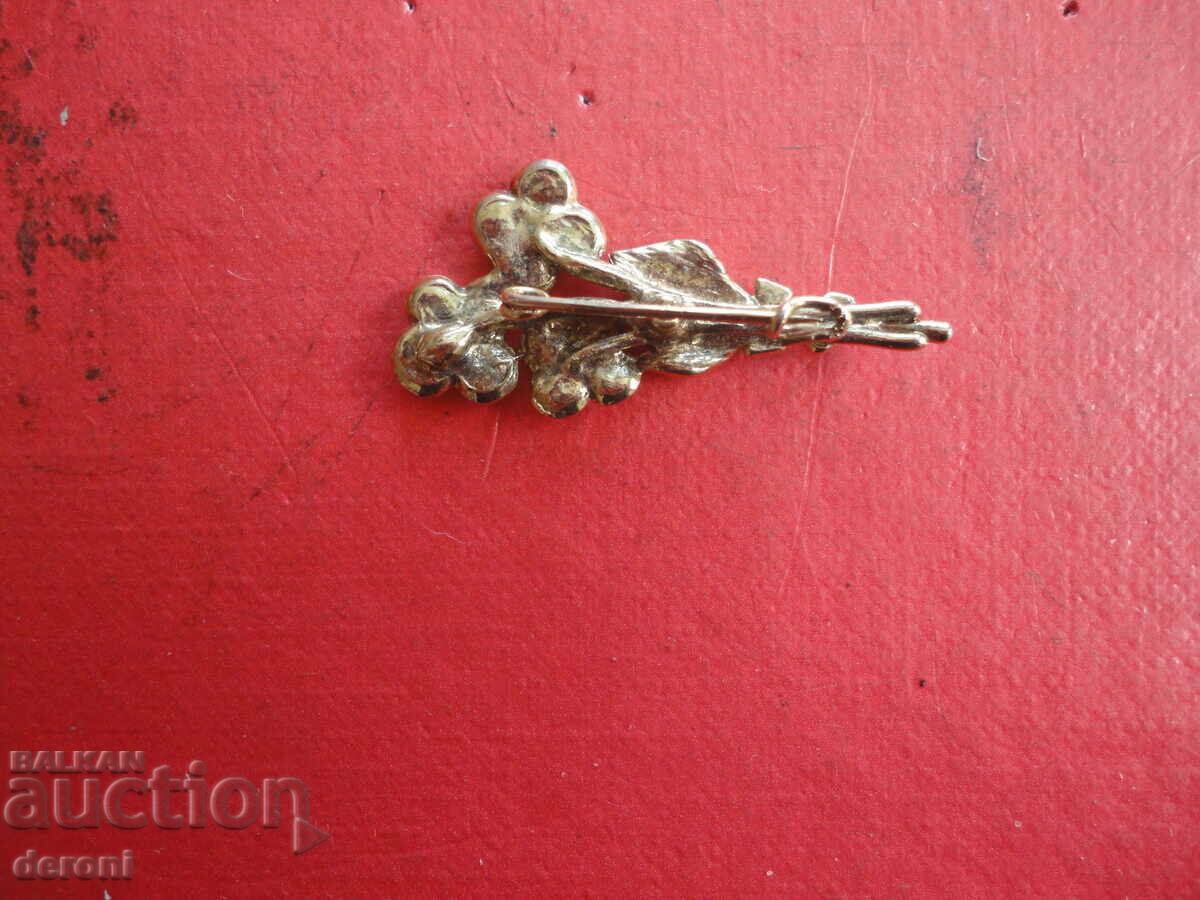 Delivery of Enamel 46 gold plated brooch Delivery of Enamel 46 gold plated brooch