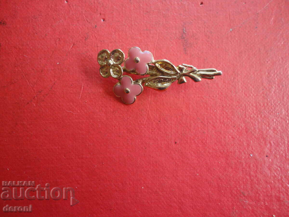 Enamel 46 gold plated brooch - 5 Enamel 46 gold plated brooch - 5