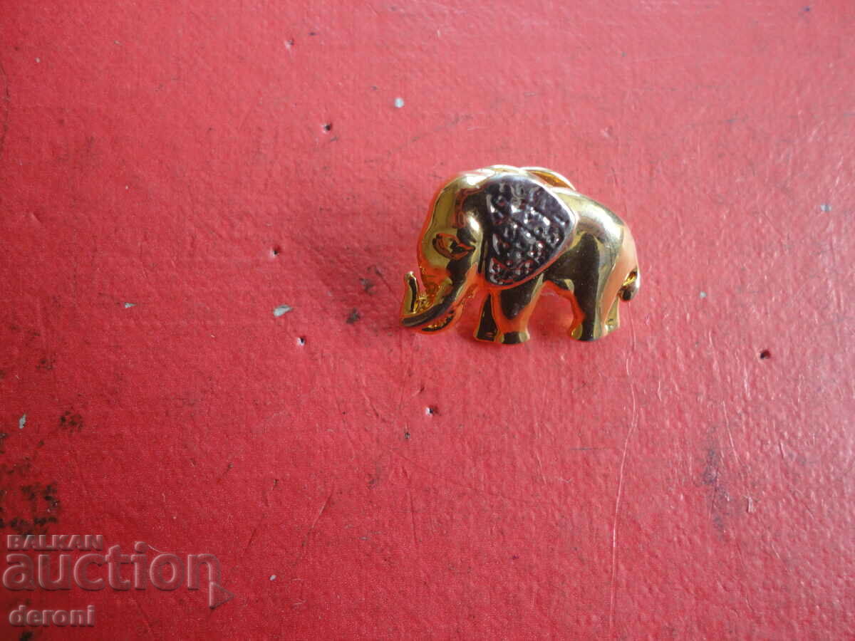 Auction  Gilded elephant brooch 47