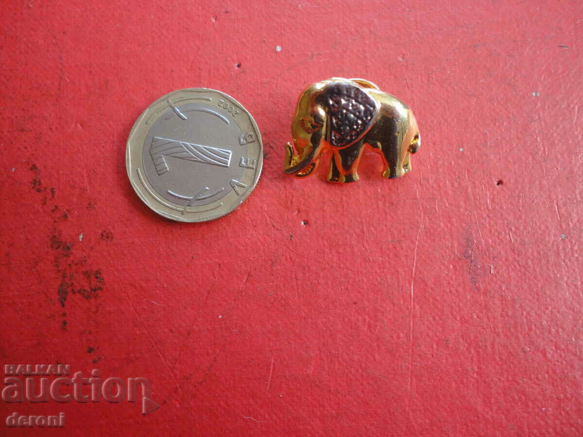 Gilded elephant brooch 47