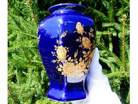 Vase Bavarian porcelain, gold, cobalt, roses.