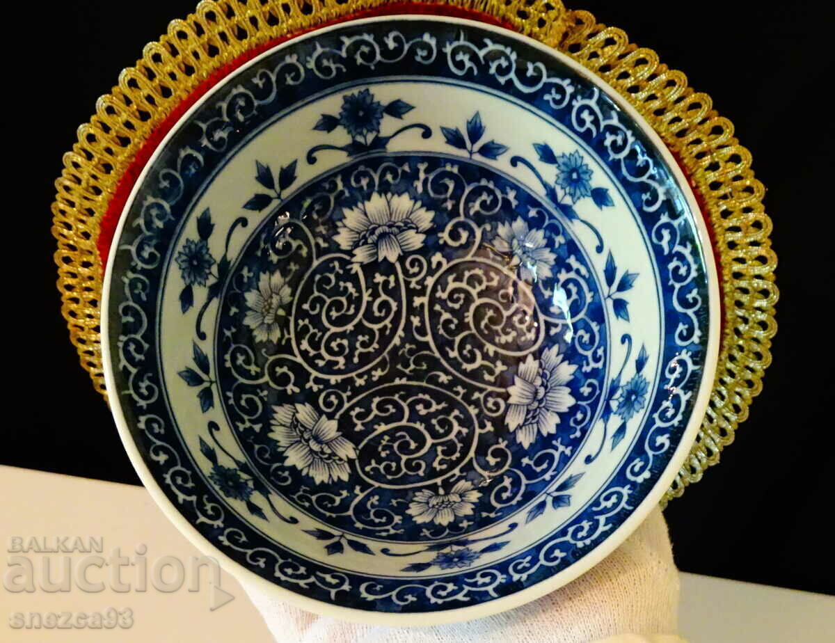 Ιαπωνική πορσελάνινη κούπα, ιαπωνική πορσελάνη Arita με τιμή 36.00 BGN | € 18.41 Ιαπωνική πορσελάνινη κούπα, ιαπωνική πορσελάνη Arita με τιμή 36.00 BGN | € 18.41