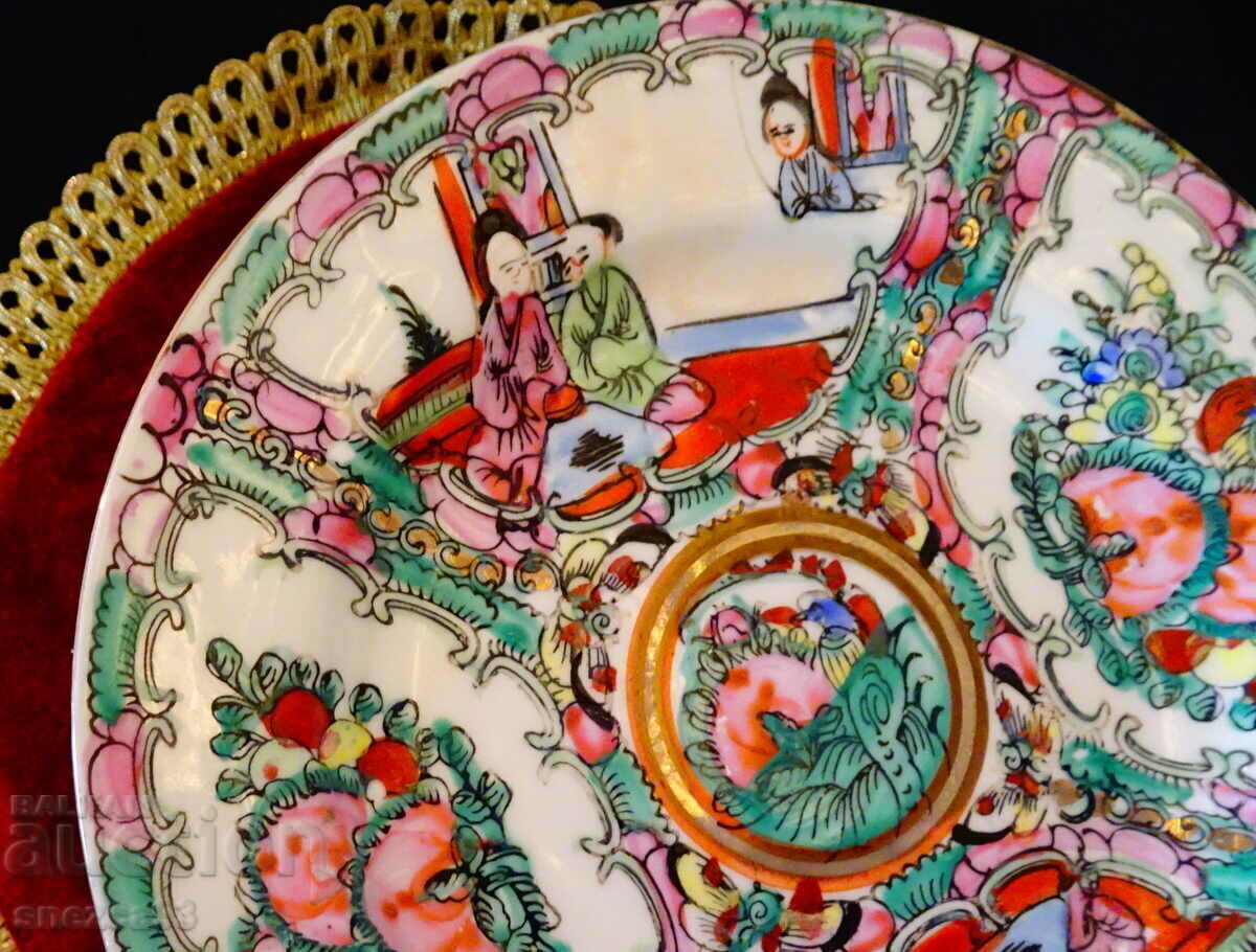 Rose Medallion Chinese porcelain plate, Macao. with price 19.00 BGN | € 9.71