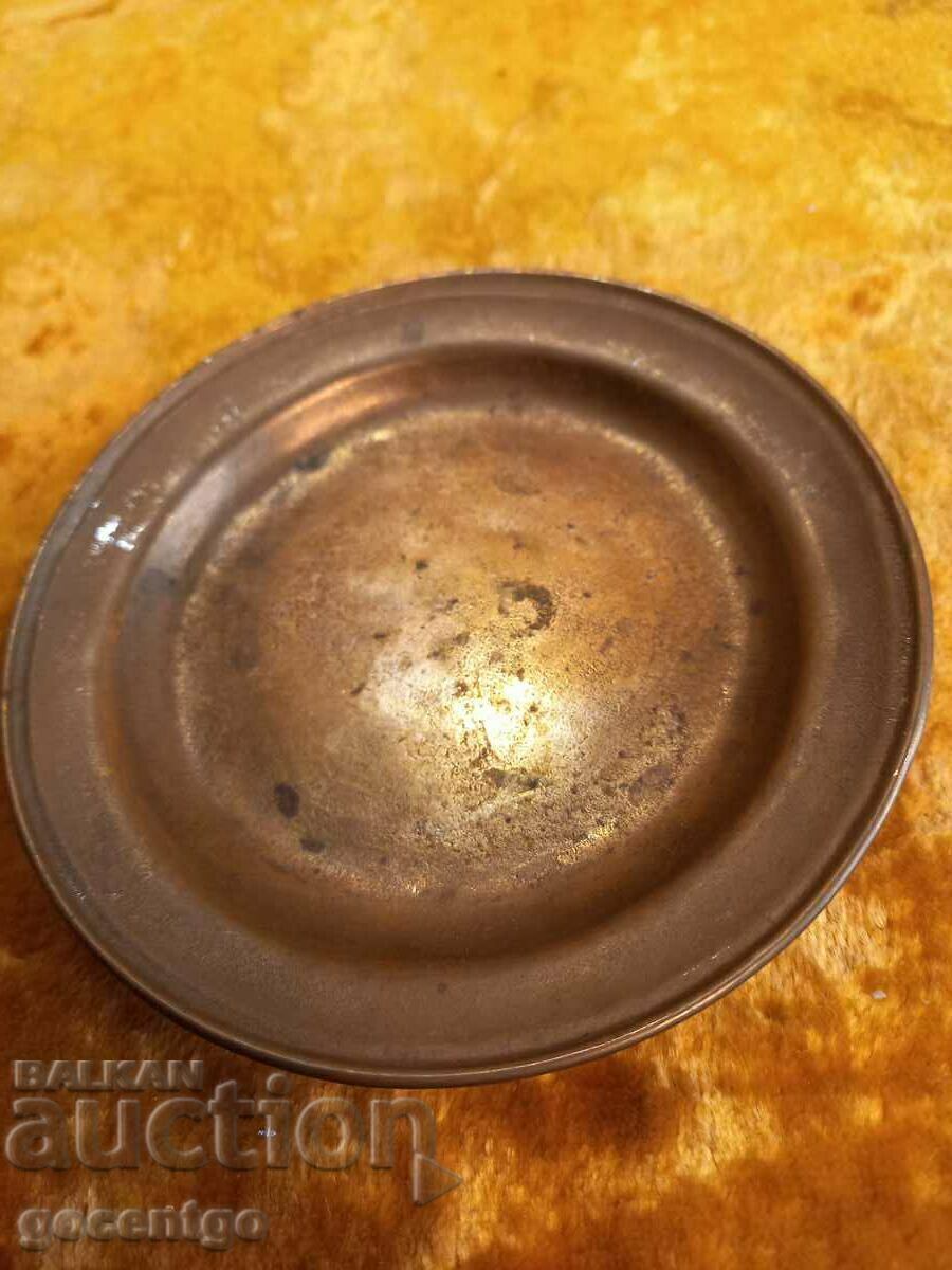 Δημοπρασία Χάλκινο Χάλκινο / ορειχάλκινο πιάτο με παχύ τοίχωμα Δημοπρασία Χάλκινο Χάλκινο / ορειχάλκινο πιάτο με παχύ τοίχωμα