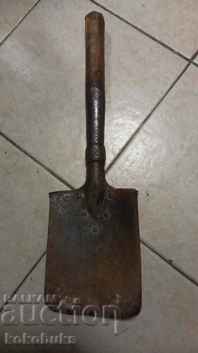 German Military Spade