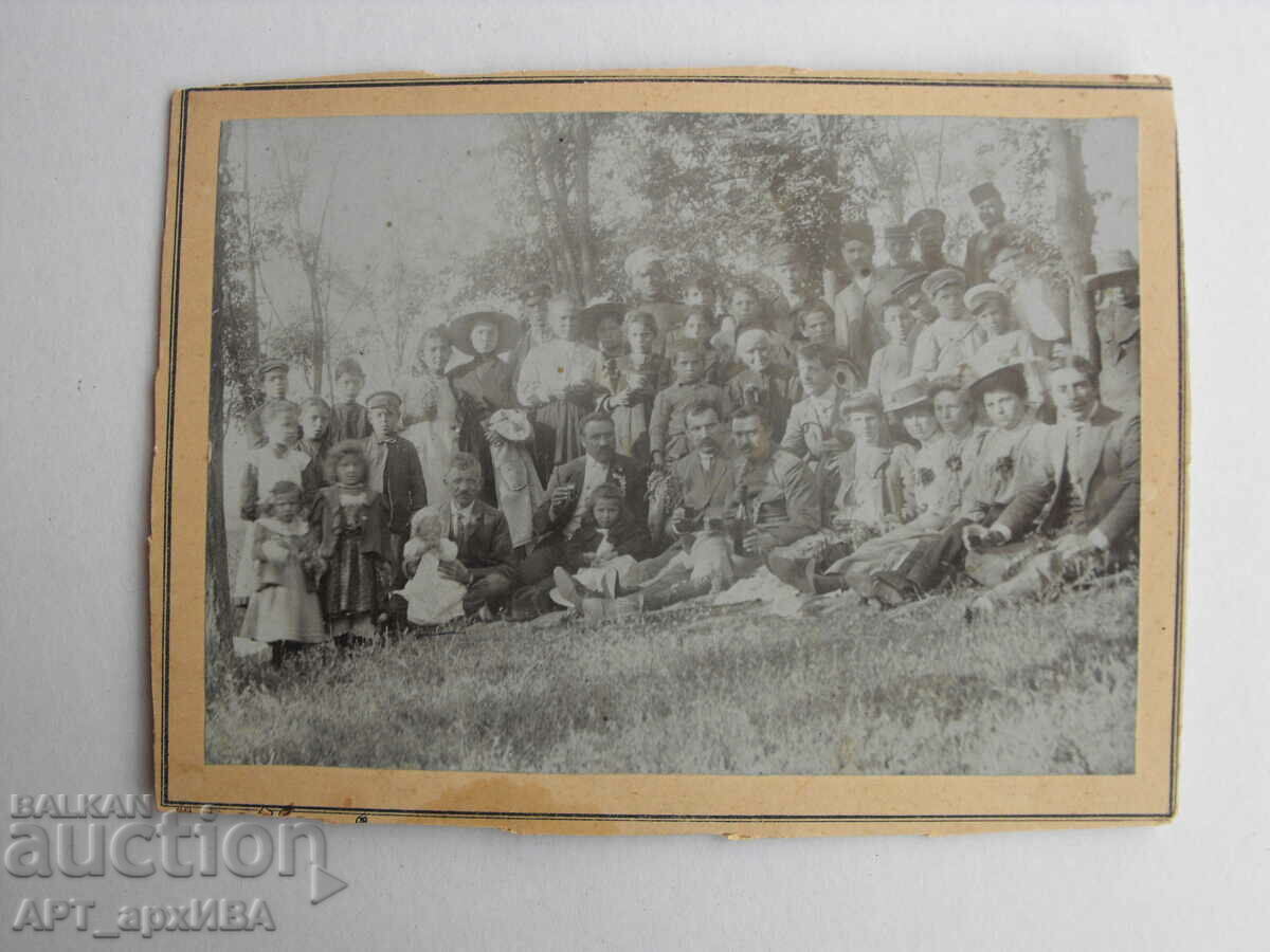 2 pcs. old PHOTOS. In Plovdiv on Bunardjika for May 1. with price 12.50 BGN | € 6.39 2 pcs. old PHOTOS. In Plovdiv on Bunardjika for May 1. with price 12.50 BGN | € 6.39