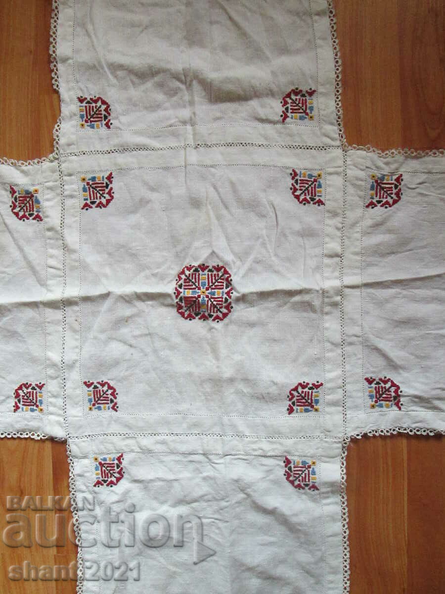 Old tablecloth - hand embroidered - 5 Old tablecloth - hand embroidered - 5